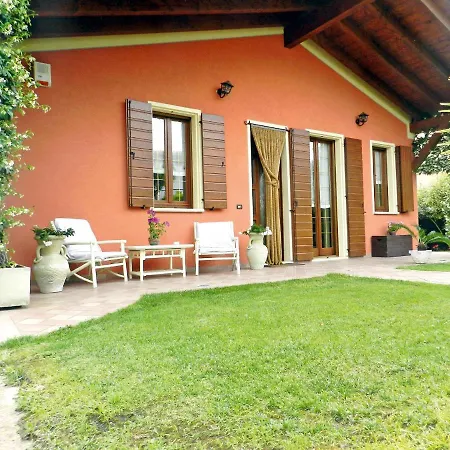 فيلة Casa Rossa
